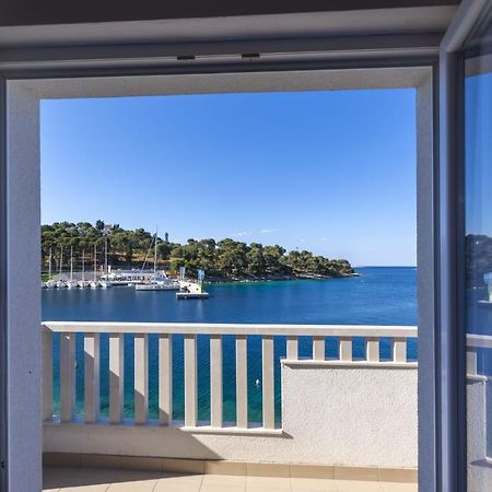 Balkun Apartment Maslinica Exterior photo